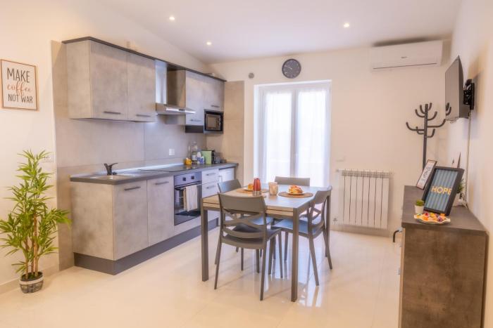 THE HOUSE FIERA di ROMA AEROPORTO FIUMICINO - APARTMENT