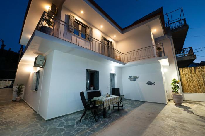 Luxury Villa Yvonni