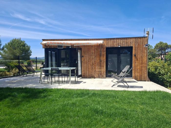 Studio avec piscine et jardin