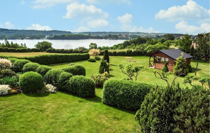 Cozy Apartment In Chmielno With Wifi