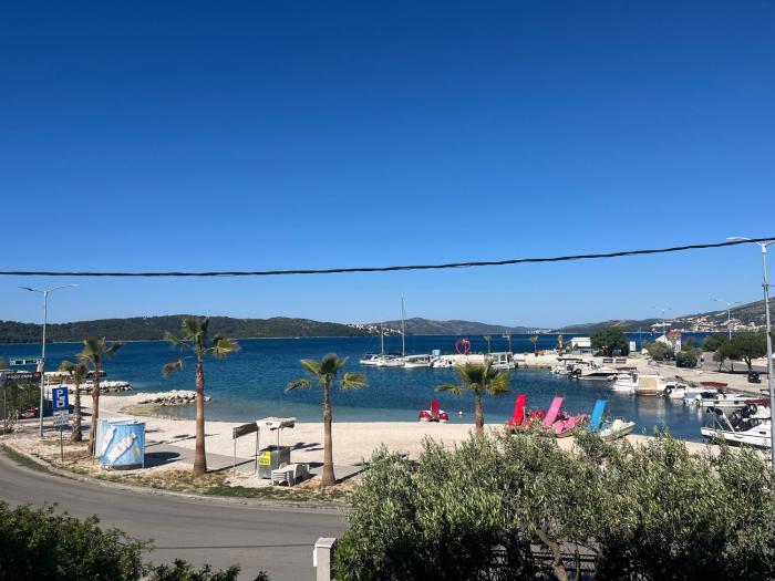Apartment Sorriso - 1ST ROW BY THE BEACH