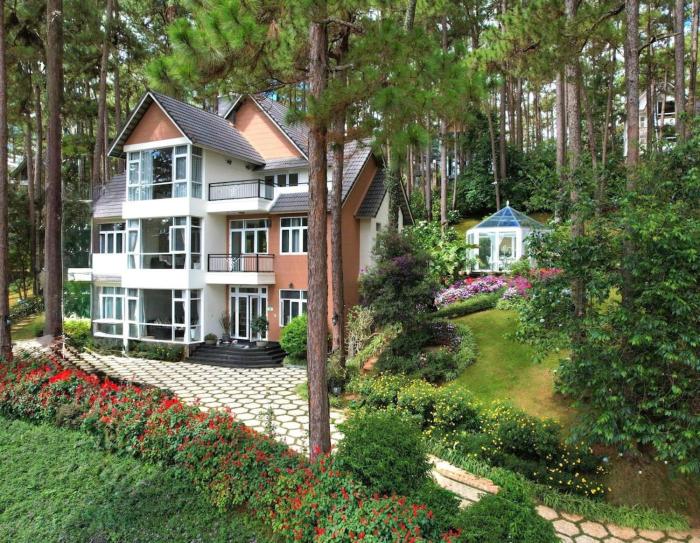 Da Lat Lakeview Villa Retreat