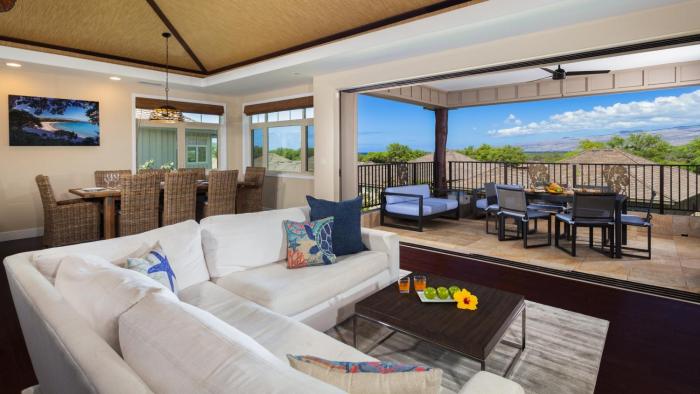 ❤PiH❤ SAND CASTLE Ocean Views Spacious and comfortable for larger families