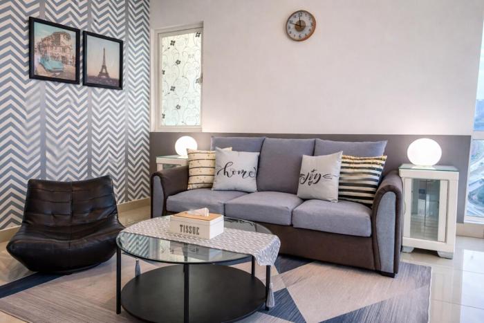 Spacious 4BR 2CP Family Stay 8 to 10 Pax Cyberjaya