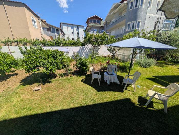 Metas Guest House