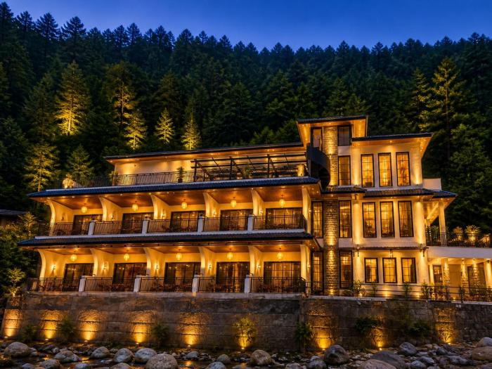 Tiraya Luxury Riverside Hotel & Café