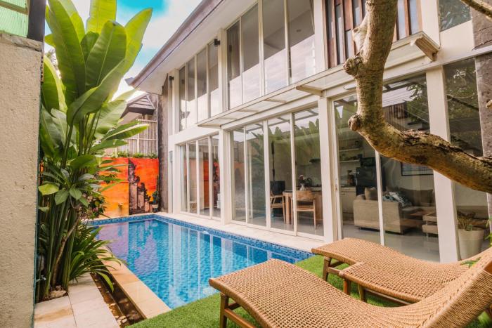 Modern Villa near Seminyak & Canggu, Large Pool