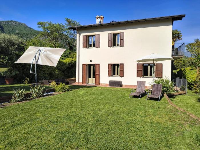 Villa La Bolvedrina - Garden and Lake View Apartments, Lake Como