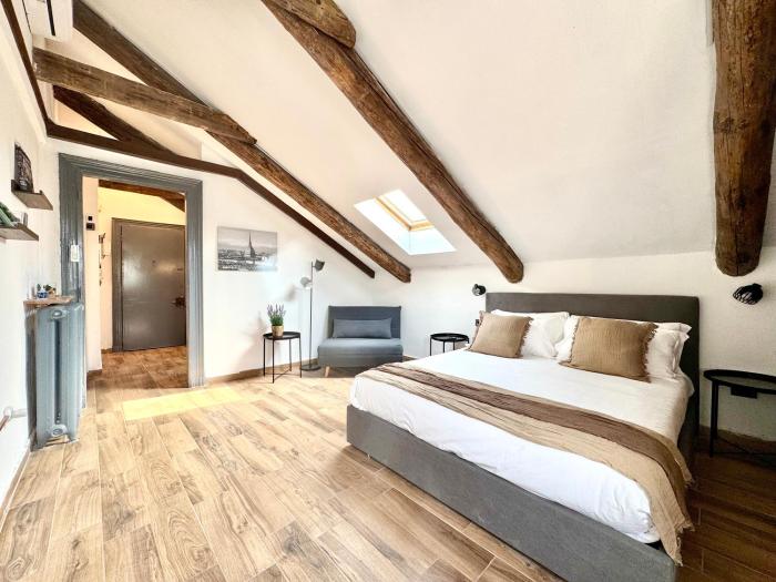 Stop In ITALY TO CP14 Cozy Attic View Centro