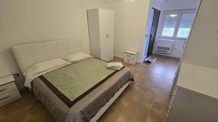 Grand House Apartment
