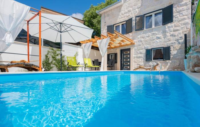 Villa Ivana heatead and saltwater Pool