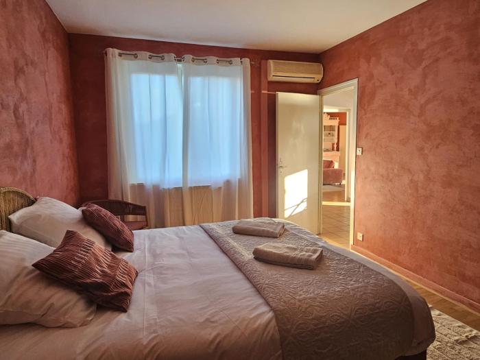 Sams room, bord du Rhône, Chambre privée