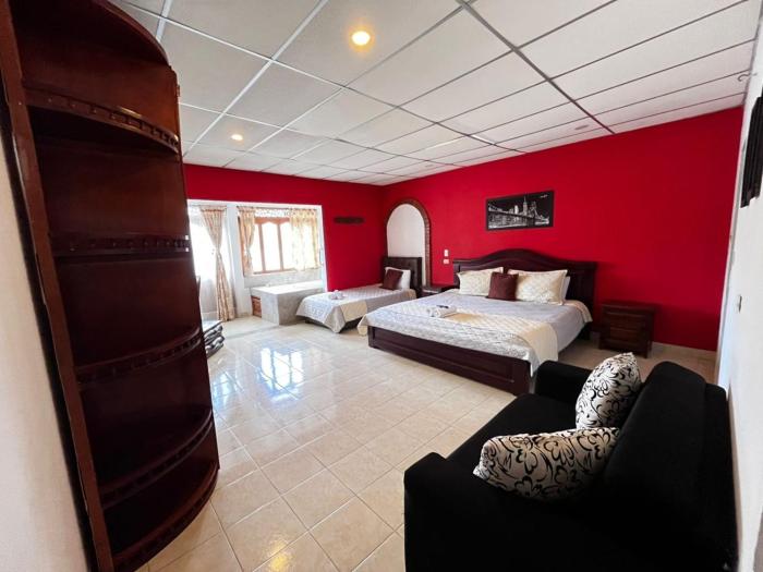 Hotel V Luxe
