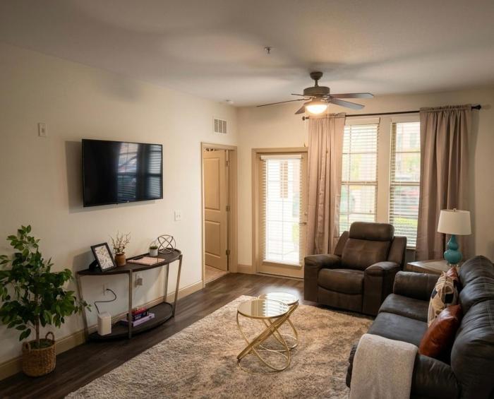 Modern Comfort in the Heart of Southside