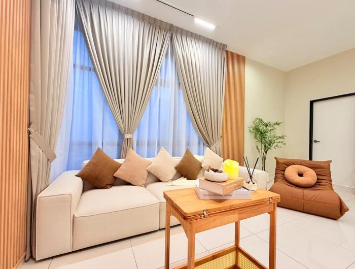 Amber Stay-Space Residency-KSL-2BR-Projector-6Pax