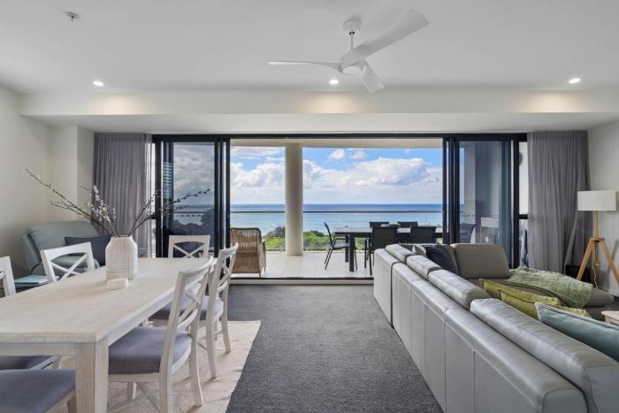 The Cove 903 Oceanview Apartment with Pool & Gym