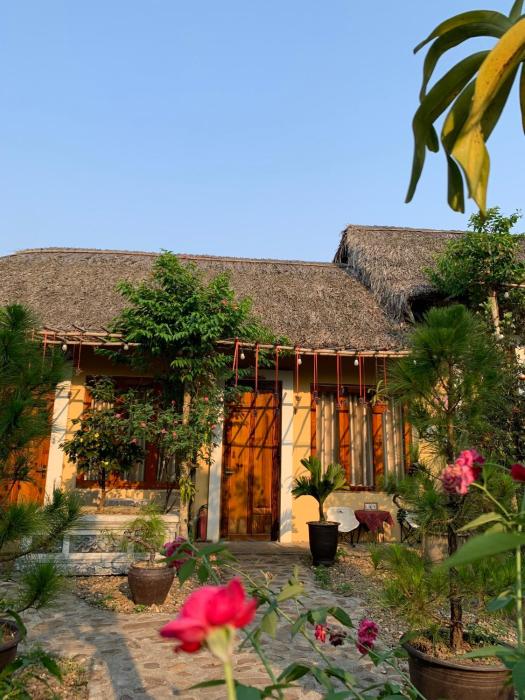 Pine Garden Homestay - Nhà trong vườn