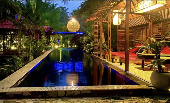 Red Coconut Villa