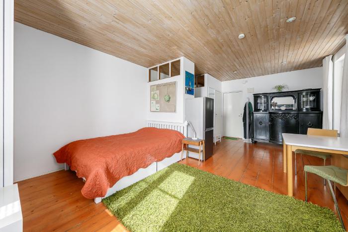 Light-Filled Apartment near Old Town & Beach - Free Parking - Close to Port