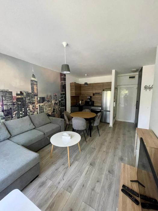 PoolSide Apartman