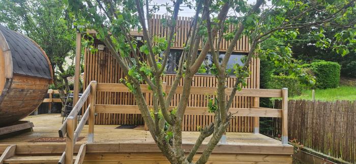 Chalet bois pour 2 avec balnéo