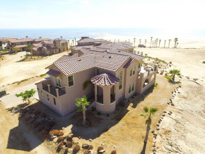 Beautiful Beachfront San Felipe Rental Villa