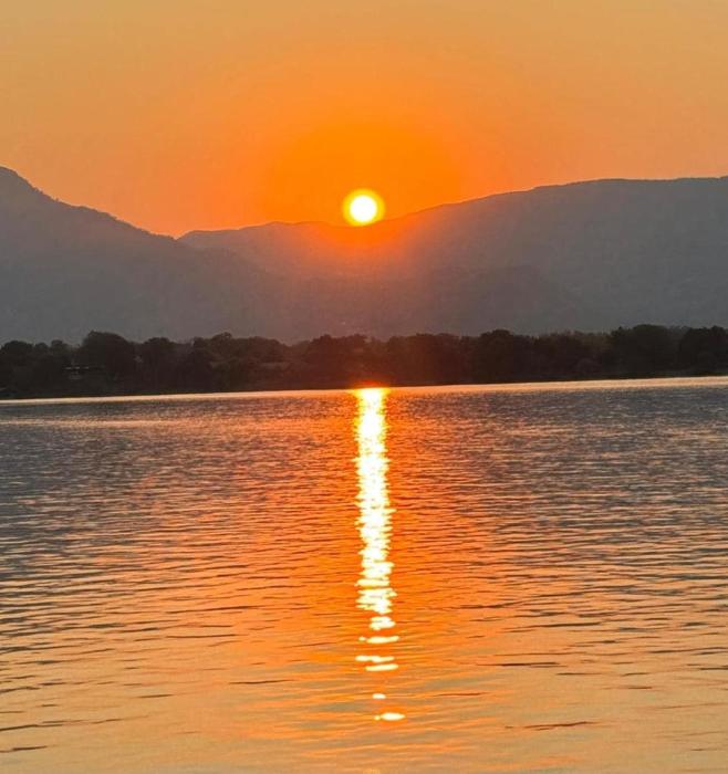 Bush River Safaris, Lower Zambezi, B&B, Tiger Fishing, Canoeing