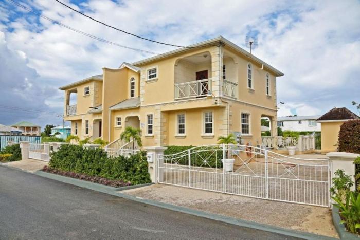 Petes Villa Townhouse 74A