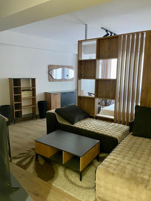 Modern Apartment with Balcony, Skopje