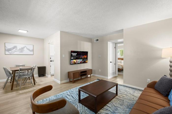 Round Rock 1BR Getaway with King Bed, Free Parking and Wi-Fi
