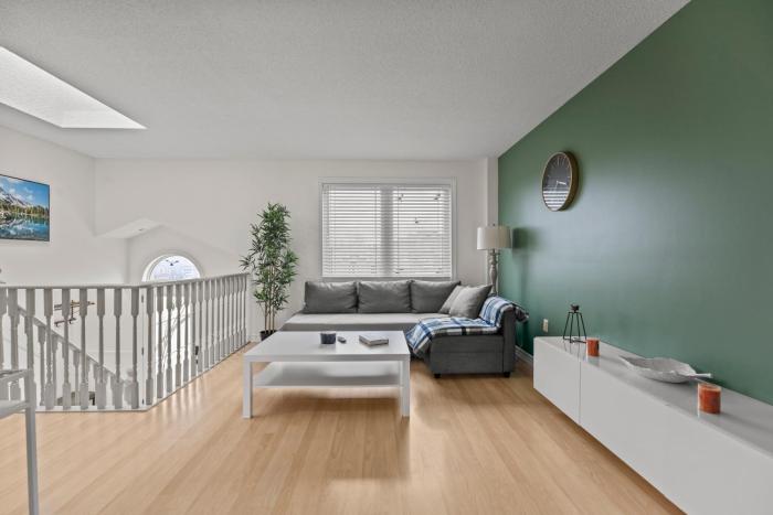 3 Bedroom suite Upper Level of House 8 guests