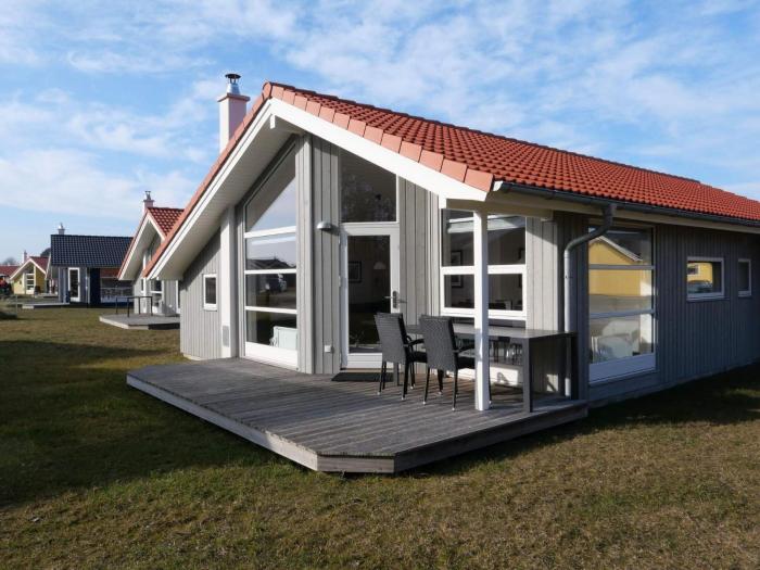 Family Baltic Villa with Alcove