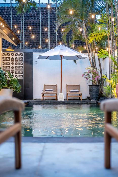 Villa Zebra Seminyak, 4BR private pool villa, Close to Potato Head