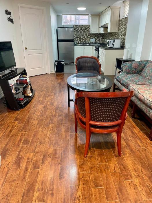 Cozy private basement near Toronto Airport