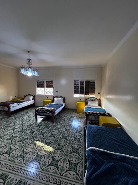 Tabriquet urban shared room