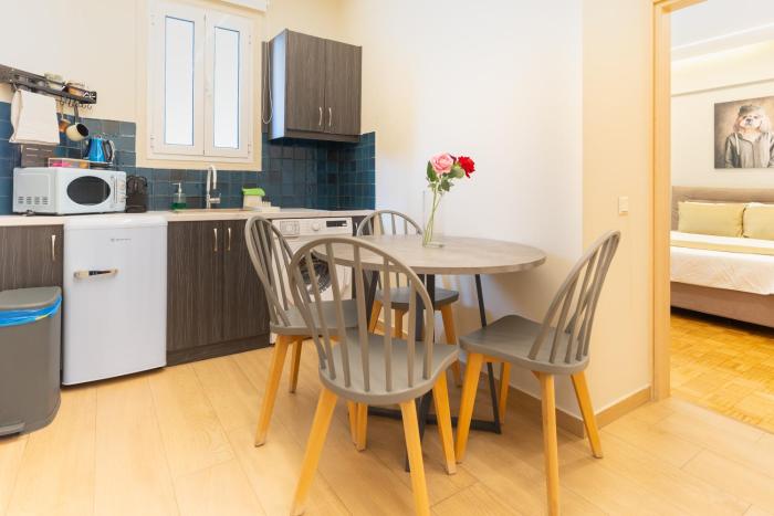 New Ventiri Family Suite 5, near Hilton, Athens Central, fully equipped