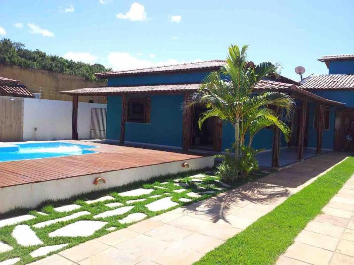 Casa grande com piscina perto da praia em Ilhéus