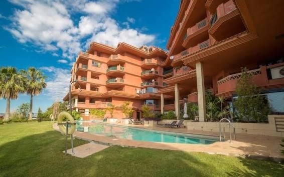 Altos del Higuerón- Panoramic Sea View Apartment