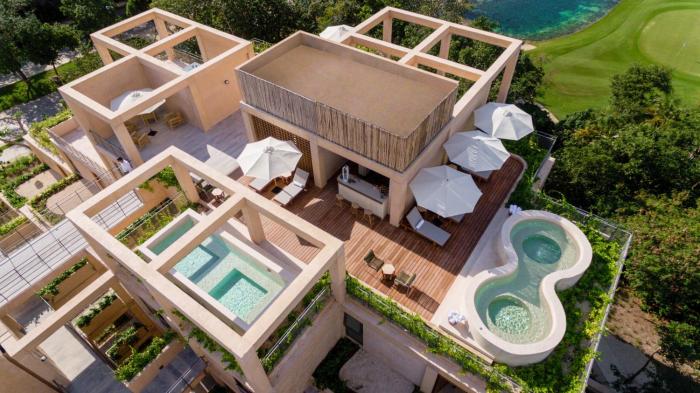 Corasol 2 Bedroom Condo in Playa del Carmen Beach Club Access 7 Min to Beach Pools Gym Golf