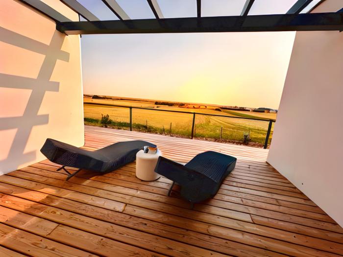 Villa darchitecte neuve 8 pers, 4 ch, jardin clos, terrasse, pétanque