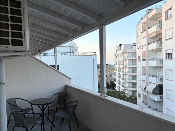 Qerret Apartment 818