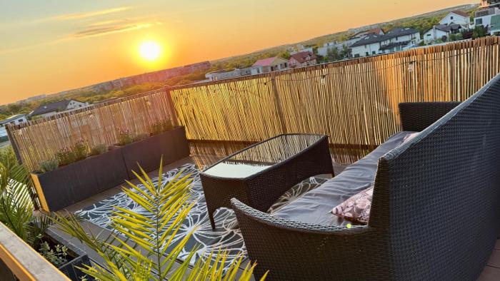 Zen Sunset Loft - Private Terrace - Forrest Views