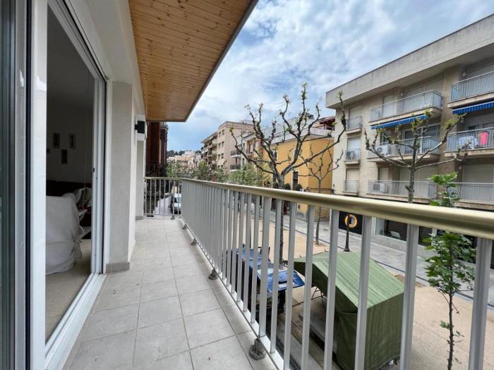Seahomes Vacations - Centric Apt Heart of Blanes