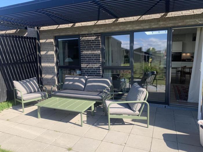 Family 3BR Terraced House In Ry