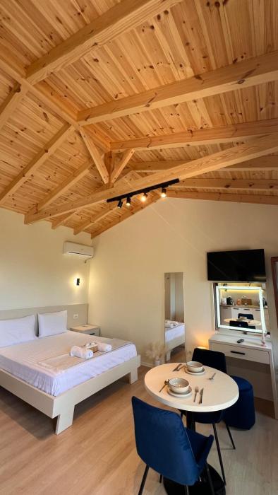 Aurea Cabin