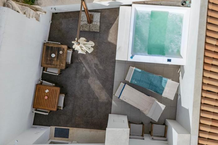 Rial Collection Luxury Suite