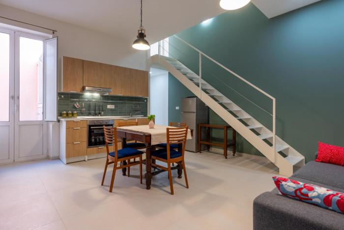 GuestHost - Casa Nika - Comfy Mezzanine Apartment