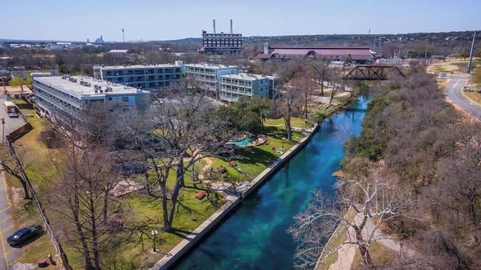 Treasure on Comal!