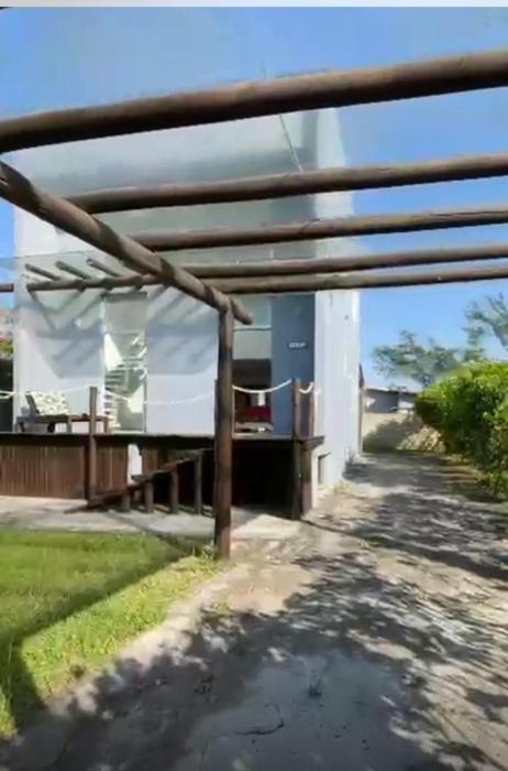 Casa de alto padrão beira mar