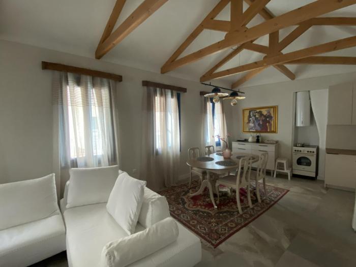 Hercules Historic Apartments